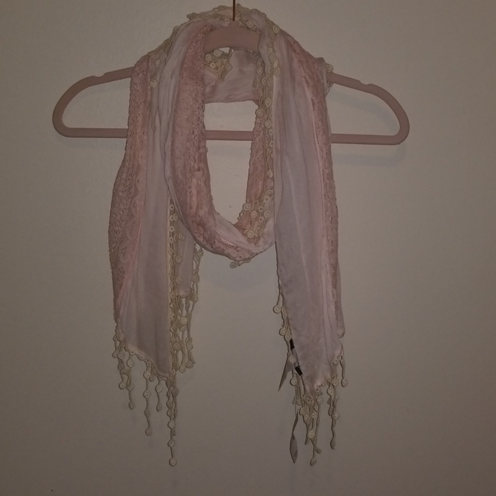 Maurices Scarf